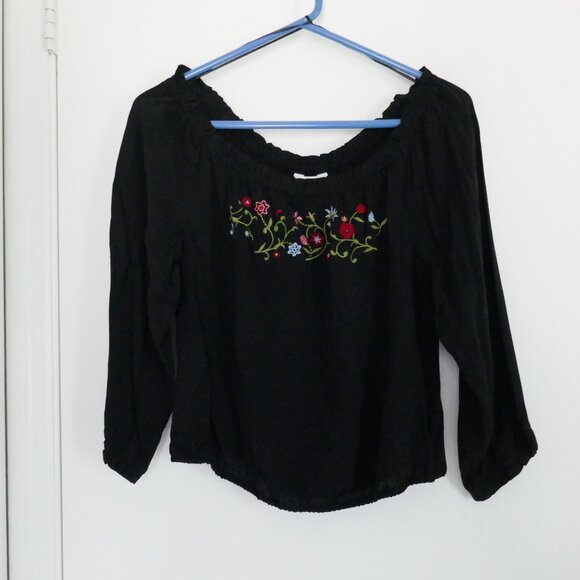 Candie's Tops - NWT vtg Candies black embroidered cropped boho peasant blouse 3/4 sleeves sz L